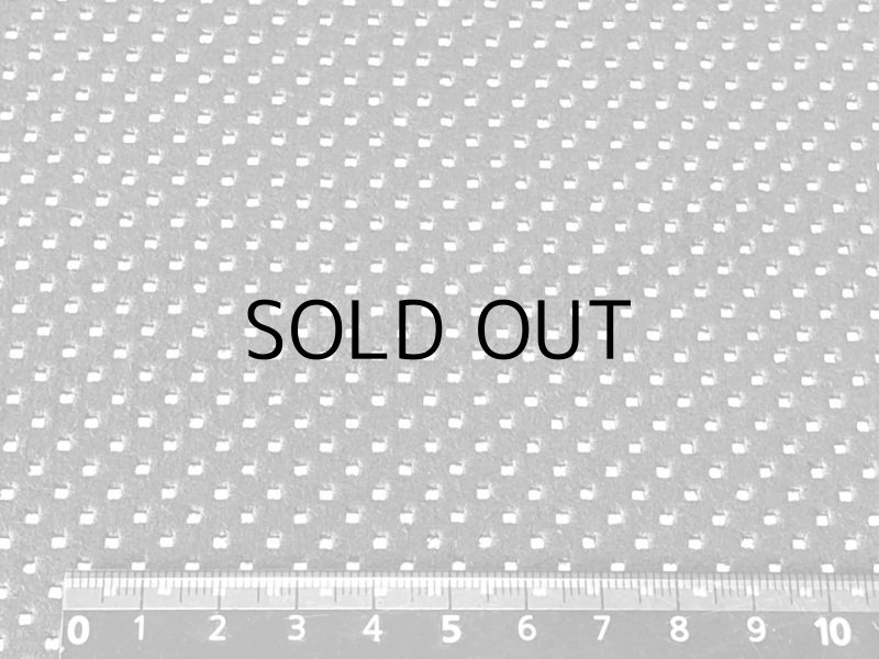 画像4: 【135cm×5M単位】最上級 スエード調生地 人工皮革 日本製 【黒 四角穴パンチング 貫通】[まとめ買い割引]（アウトレット） (4)