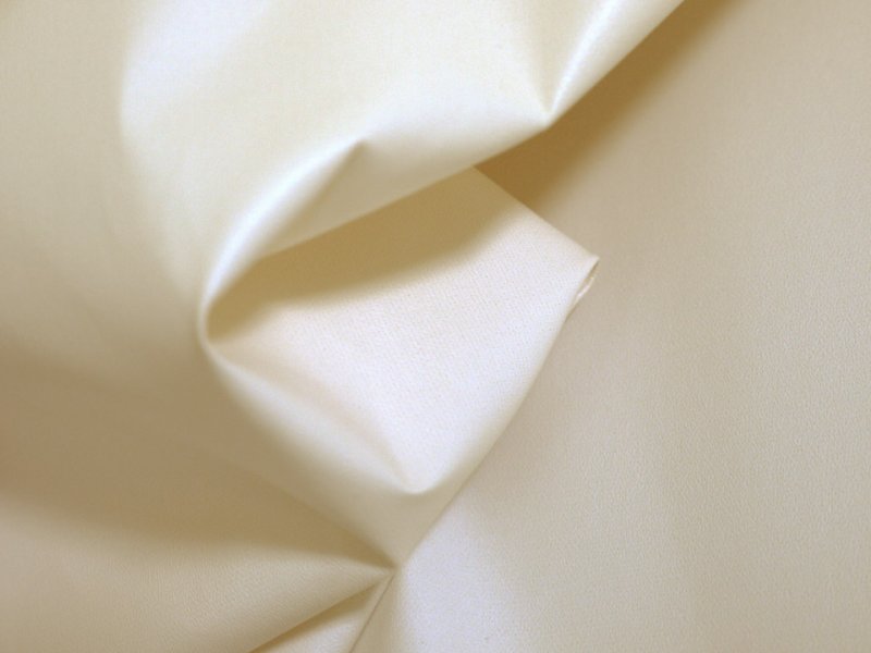 画像5: 合皮レザー生地【薄手 オフ白 ツヤなし】 (5)