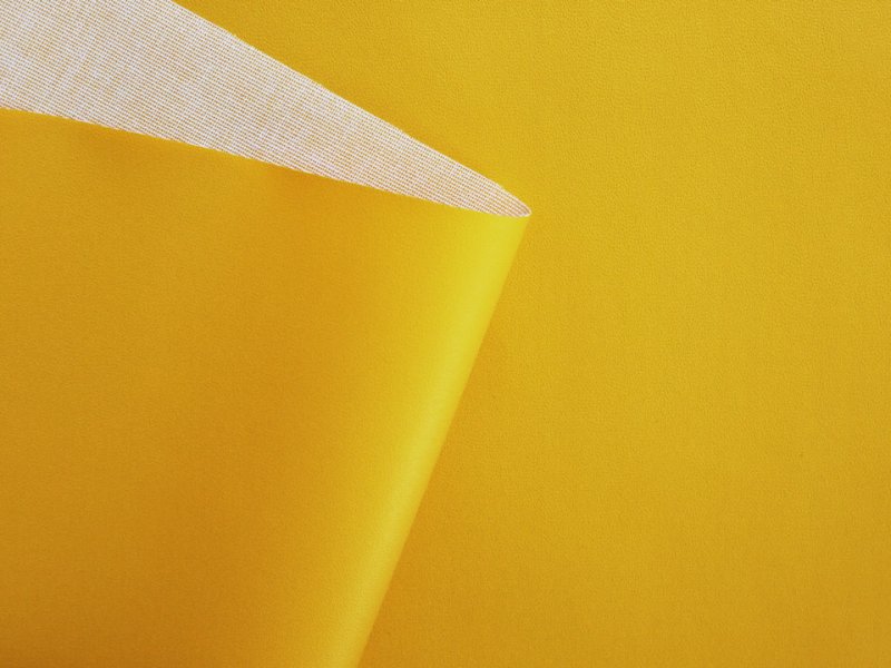 画像3: 貼るレザー（シールタイプ） 合皮生地【薄手 黄 ツヤなし】 (3)