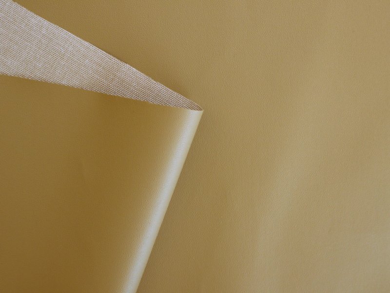 画像3: 合皮レザー生地【薄手 薄キャメル ツヤなし】 (3)