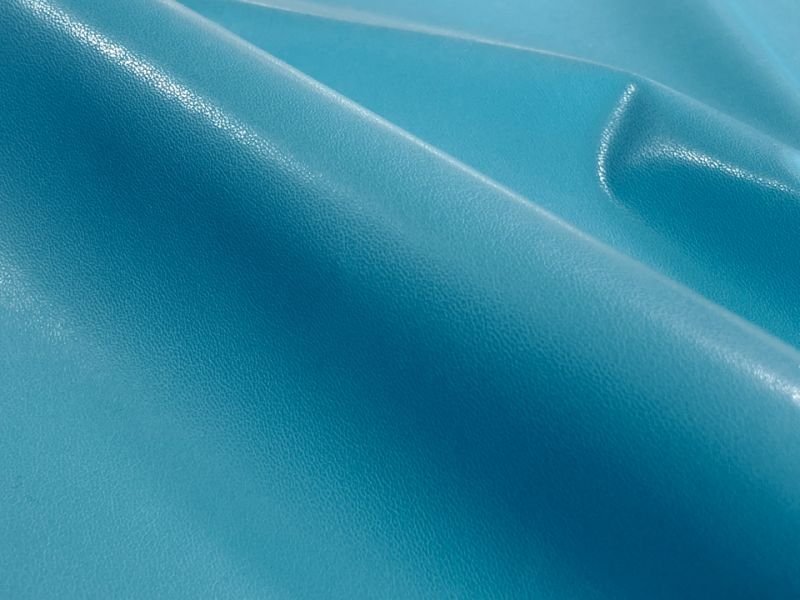 画像2: 【135×170cmカット生地】※難あり※合皮 ストレッチレザー生地【伸縮性大 衣料用 水色】 (2)