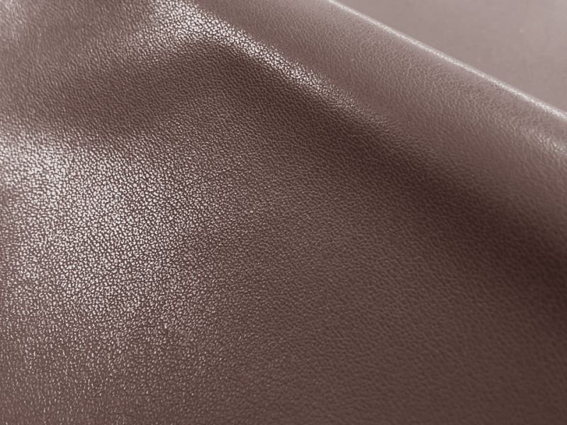 画像2: 合皮 ストレッチレザー生地【伸縮性大 衣料用 ココアブラウン】 (2)