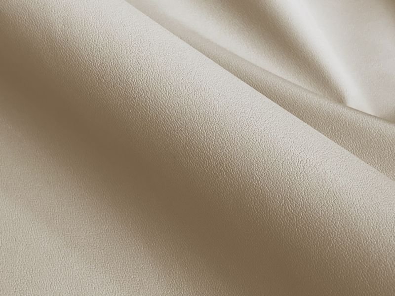 画像2: 合皮 ストレッチレザー生地【伸縮性大 衣料用 ベージュ】 (2)
