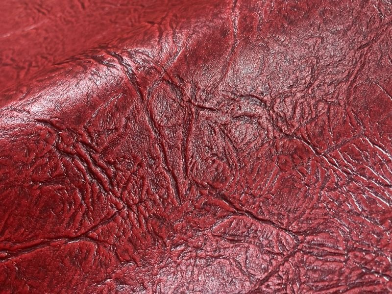 画像2: 合皮レザー生地 広幅 難燃【クラック風アンティーク ダークレッド】 (2)
