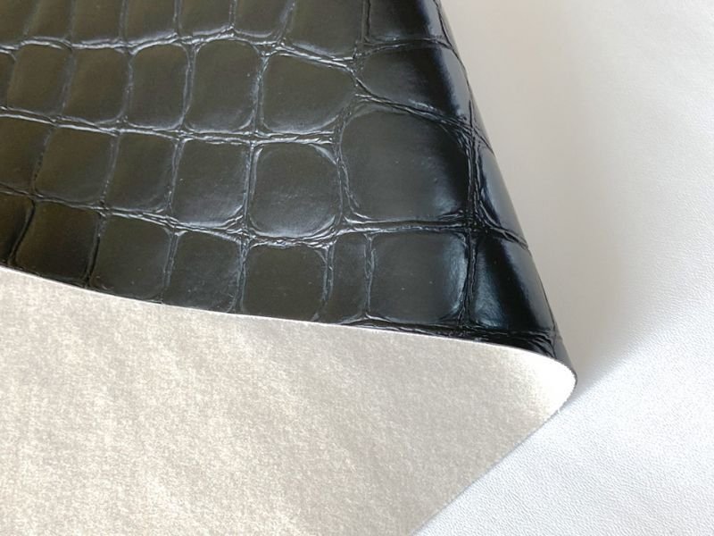 画像3: ワニ革 合皮レザー生地 難燃【大クロコダイル 黒 ツヤふつう】 (3)