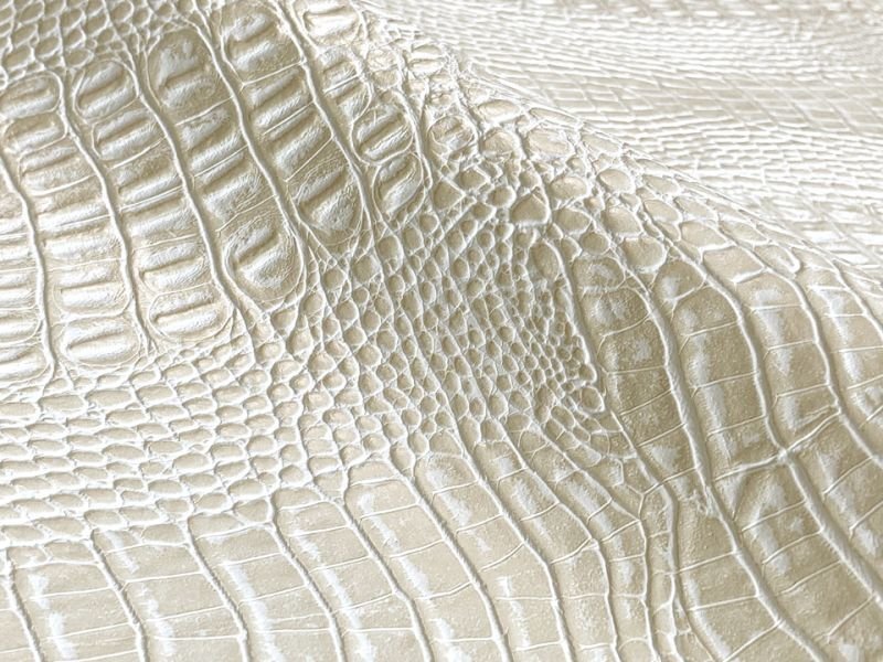 画像3: ワニ革 合皮レザー生地【リッチクロコダイル オフ白】 (3)