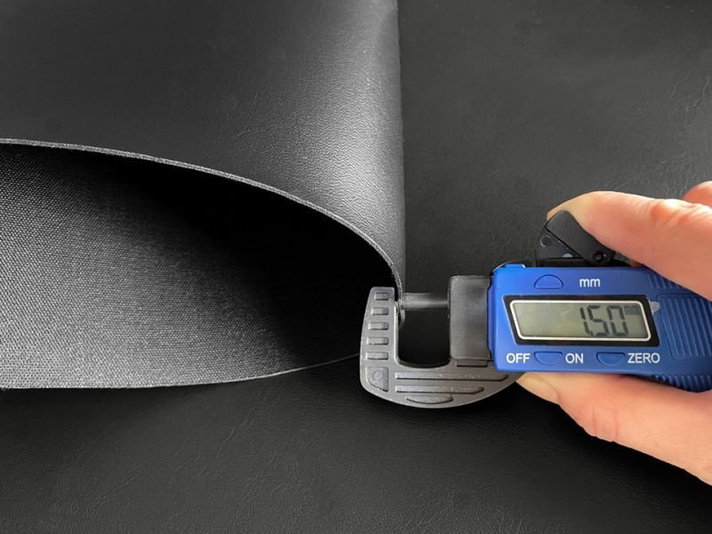 画像4: 厚手 合皮レザー生地【黒 1.5mm厚】 (4)