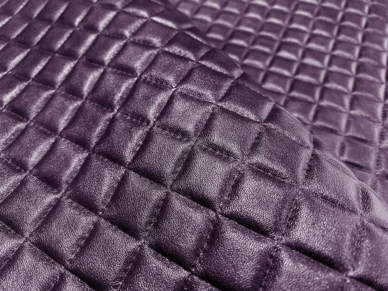 画像3: 合皮レザー生地 エンボス【光沢キルト調 ダイヤ柄 紫】 (3)