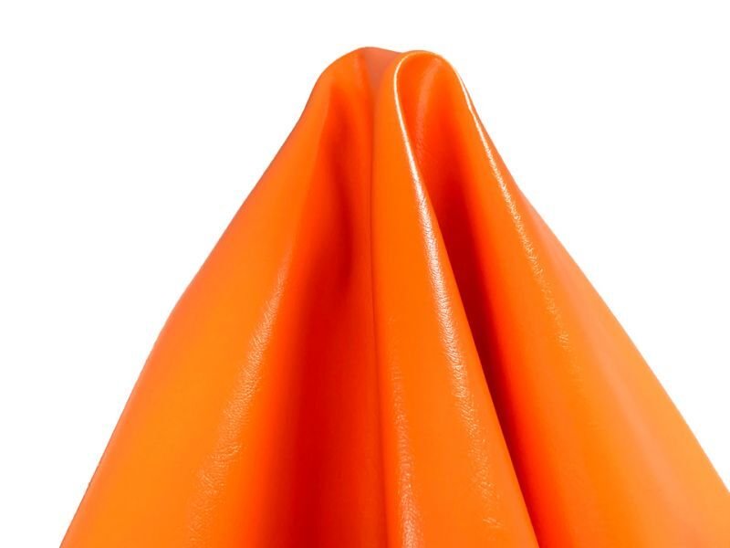 画像4: 合皮レザー生地 原色系 無地 難燃【ツヤあり オレンジ】 (4)