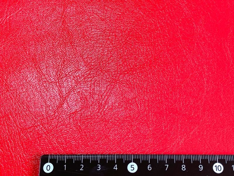 画像5: 合皮レザー生地 原色系 無地 難燃【ツヤあり 赤】 (5)