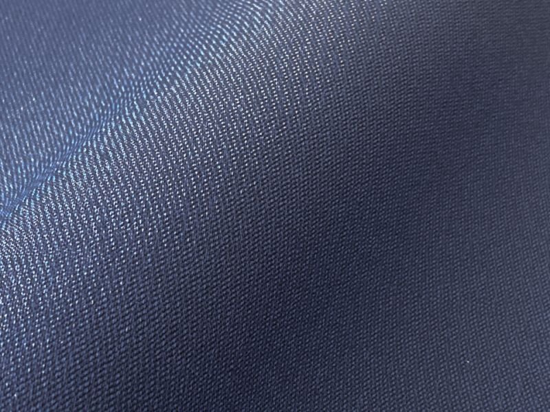 画像2: 合皮レザー生地  伸縮 難燃【デニム調 ネイビー】 (2)