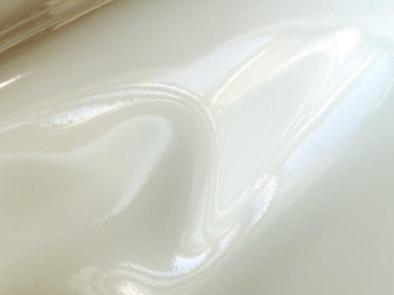 画像4: 蓄光 エナメル調 合皮レザー生地【白】 (4)