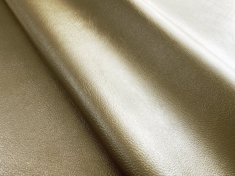 画像4: 合皮レザー生地 メタリック 金属光沢調 難燃【メタイエロー】 (4)