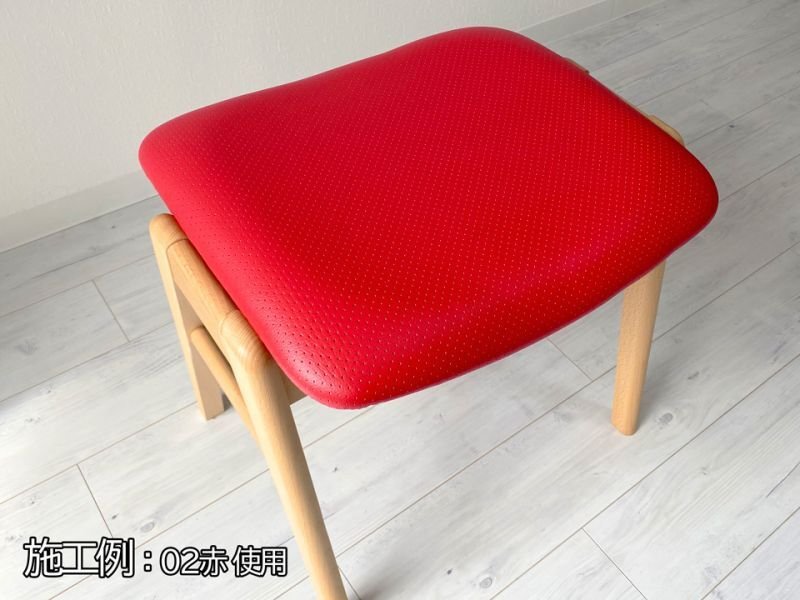 画像8: 合皮レザー生地【パンチング 穴あき 難燃 広幅 赤】 (8)