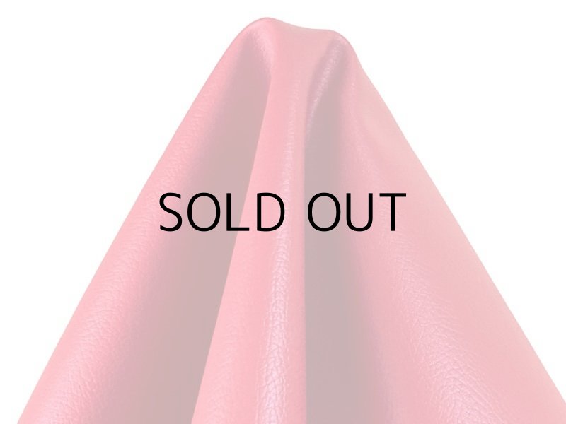 画像4: ※難あり※貼るレザー（接着シール）合皮生地【難燃 広幅 赤】 135×80cm (4)