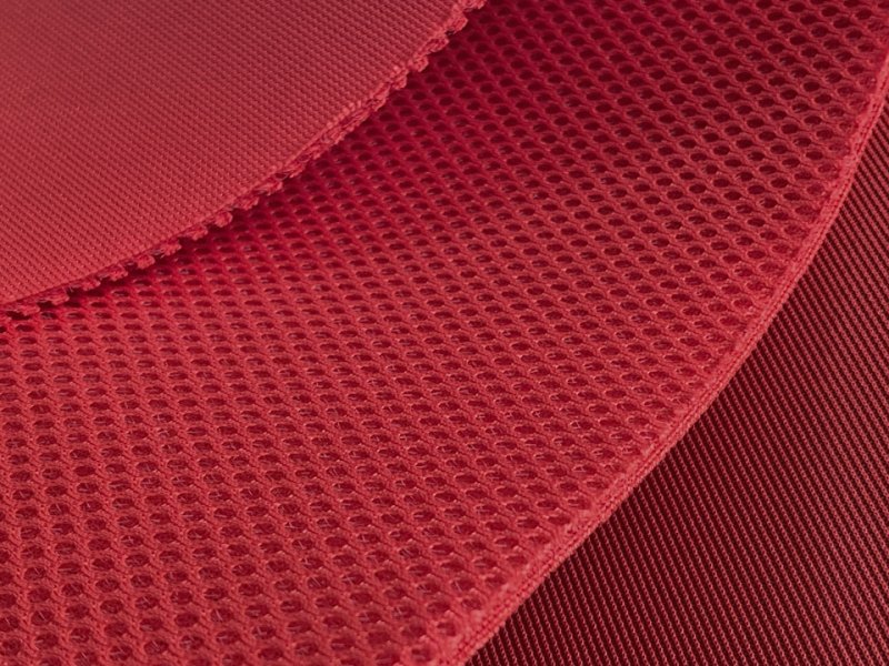 画像5: 【145×50cm単位】ダブルラッセル メッシュ ソフト 3層構造 生地【赤】 (5)