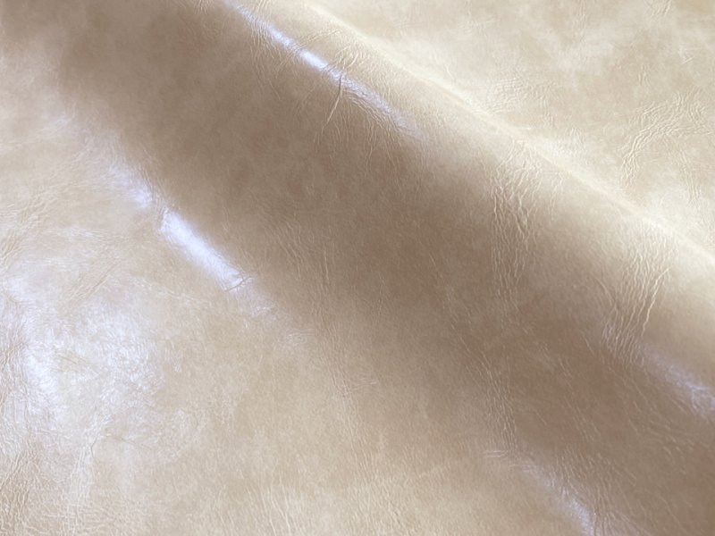 画像2: 合皮レザー生地 難燃【レトロ調 薄ベージュ】 (2)