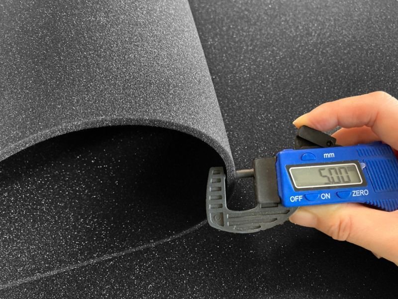 画像5: 【100cm×1M単位】半硬質ウレタンフォーム 緩衝材 クッション スポンジ 生地 シート【黒 5mm厚】 (5)