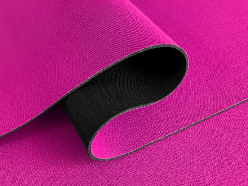 画像4: 【120×50cm単位】ウェットスーツ風 カラフル ウレタンシート 弾力 やや薄手 生地【ローズピンク/黒】 (4)
