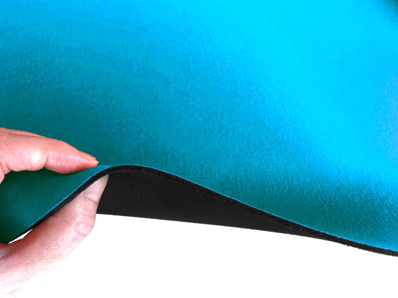 画像6: 【120×50cm単位】ウェットスーツ風 カラフル ウレタンシート 弾力 やや薄手 生地【水色/黒】 (6)