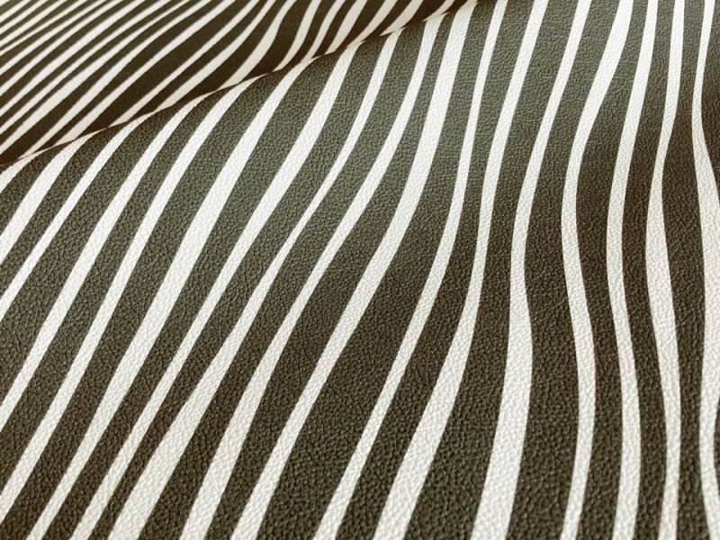 画像2: 合皮レザー生地 アニマル 難燃 【ゼブラ柄】 (2)